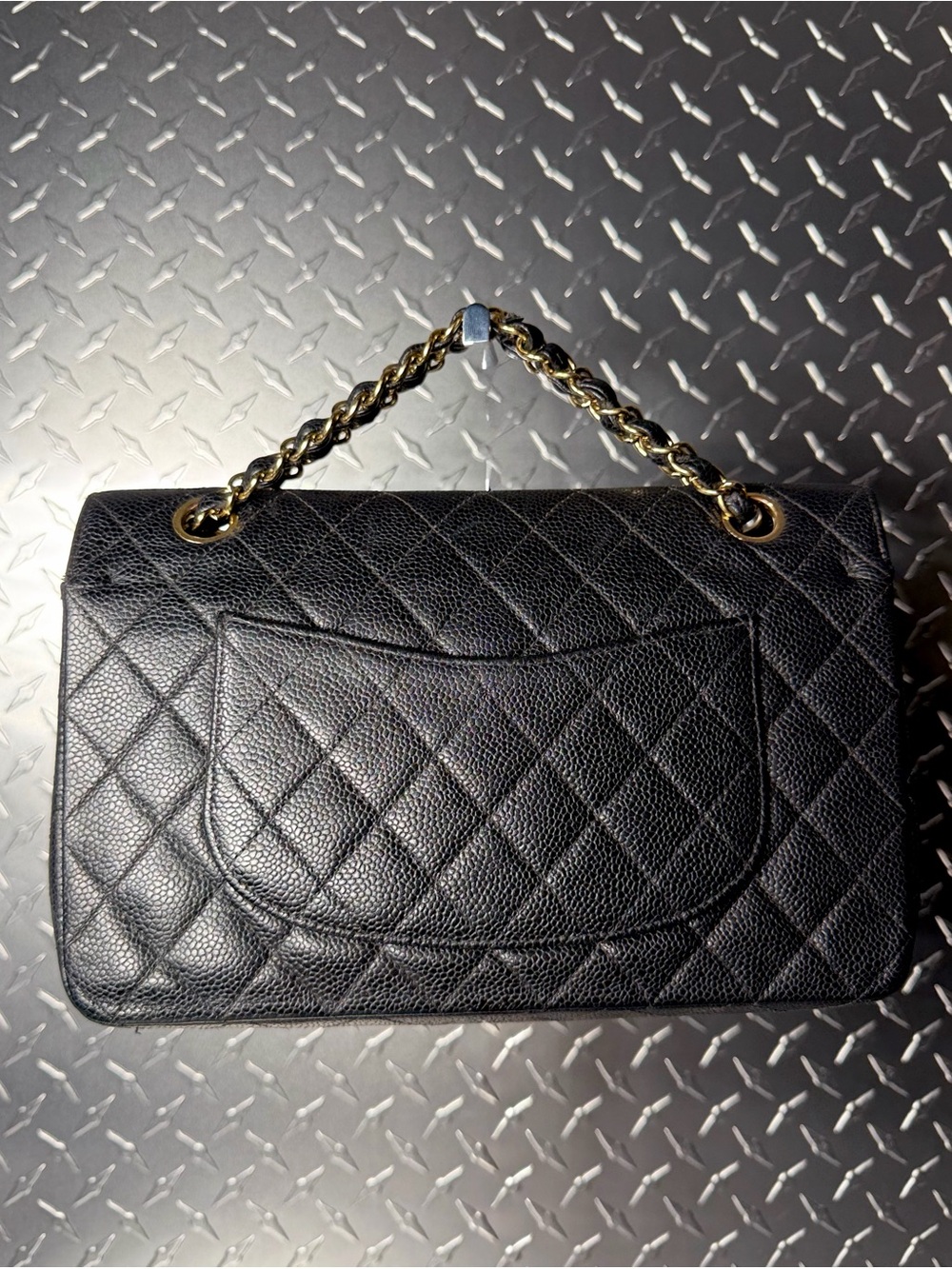 Chanel Vintage Caviar Quilted Classic Flap in Black GHW - Picture 2 of 16